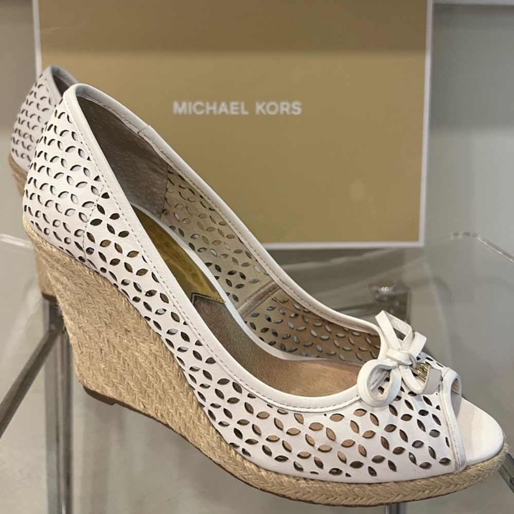 Michael Kors wedges size 7